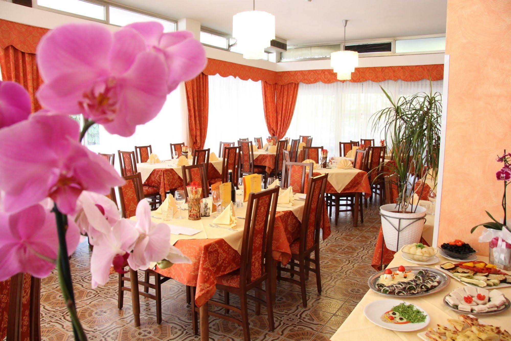 Hotel Tilly Cesenatico Zewnętrze zdjęcie