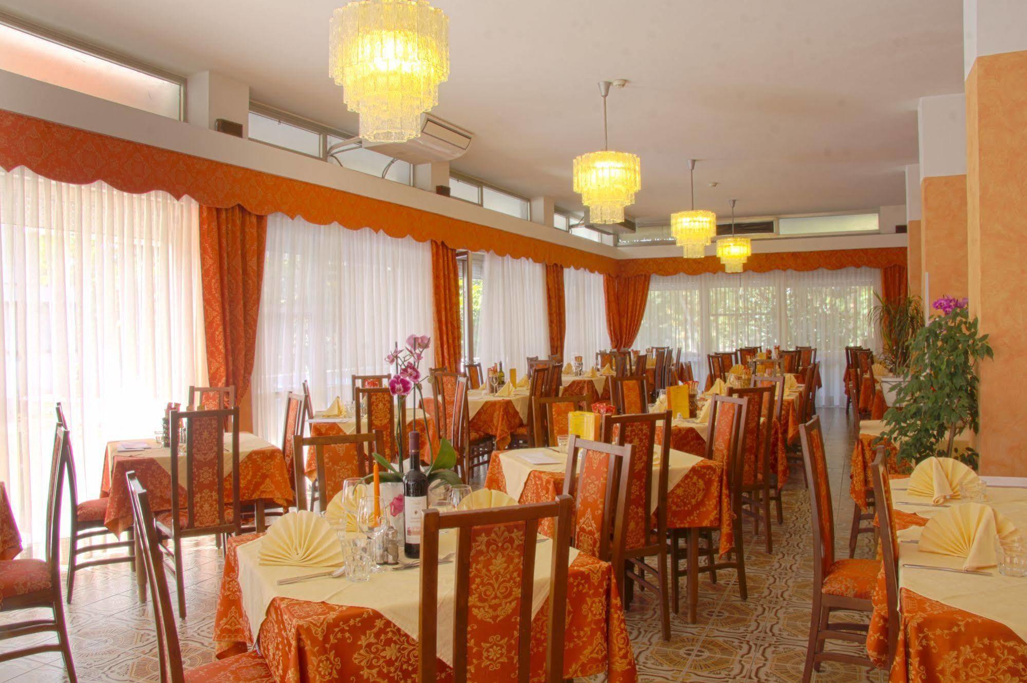 Hotel Tilly Cesenatico Zewnętrze zdjęcie